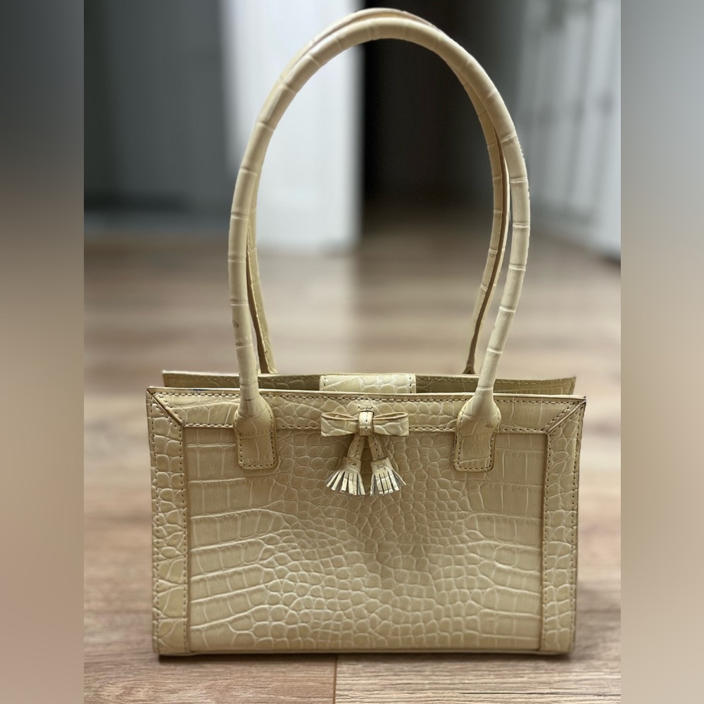 Vintage Liz Claiborne ivory mini bag with Crocodile Texture